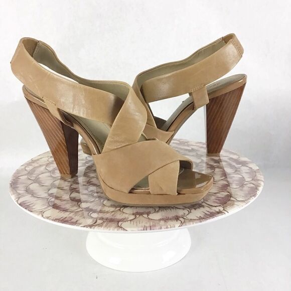 Kenneth Cole REACTION Women's Sweet Chip Platforms - Picture 1 of 8